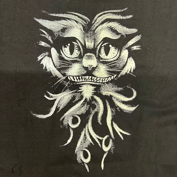 The Cheshire Cat graphic Tshirt ! - Picture 3 of 4